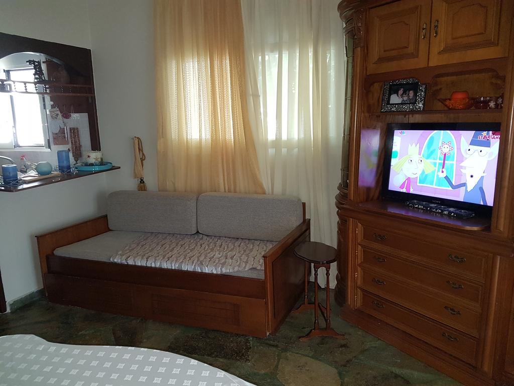 Maria'S Beach House Políhrono Kültér fotó