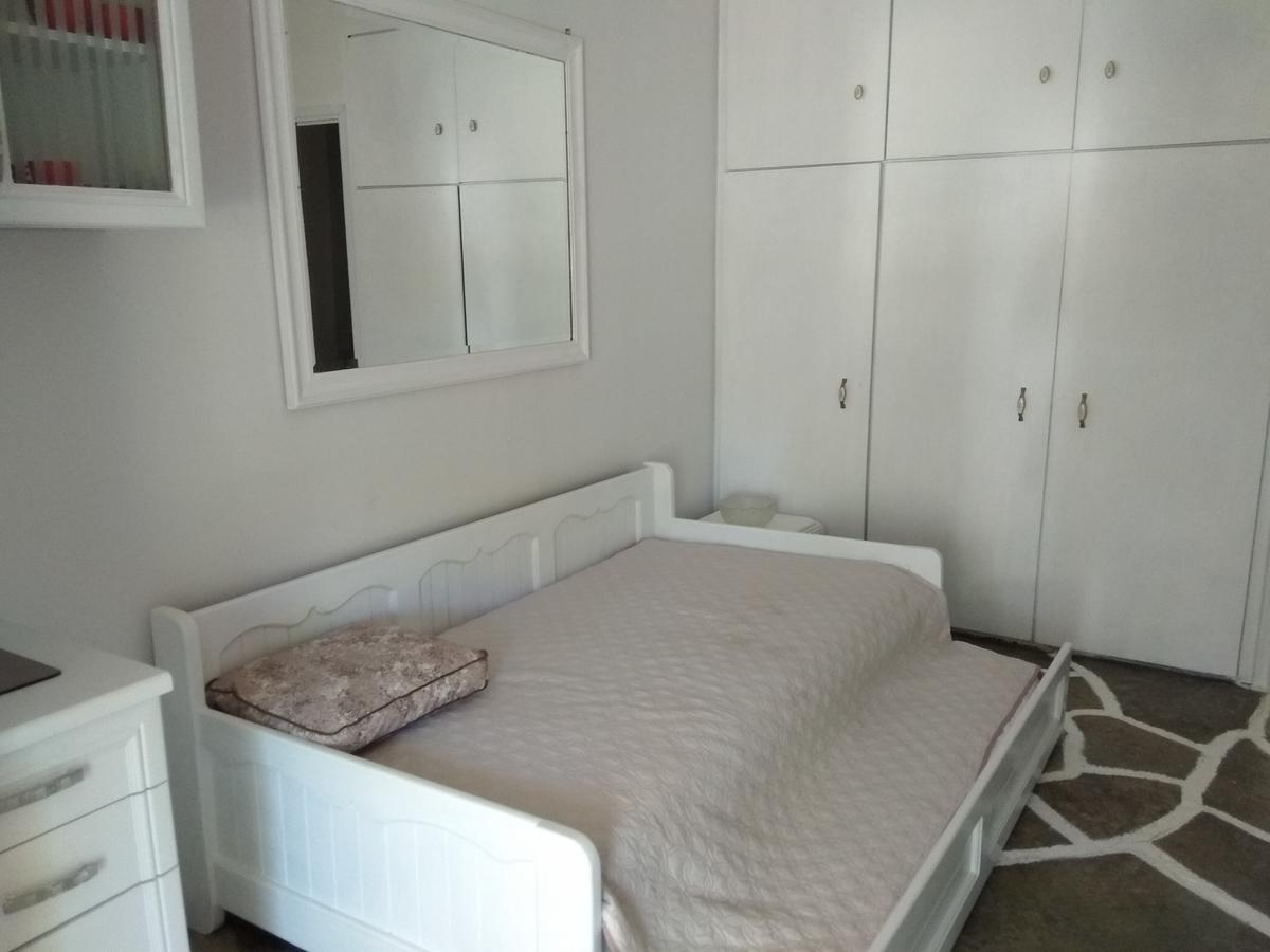 Maria'S Beach House Políhrono Kültér fotó